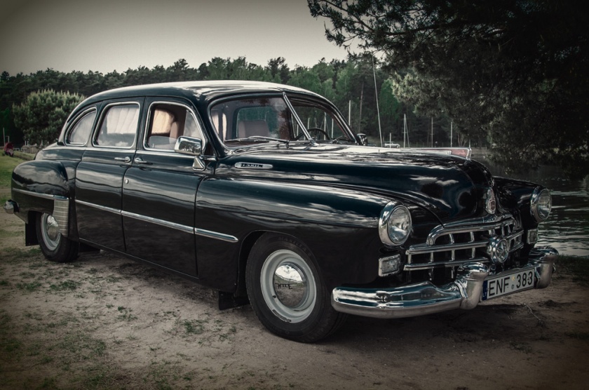 prabangiu retro automobiliu nuoma