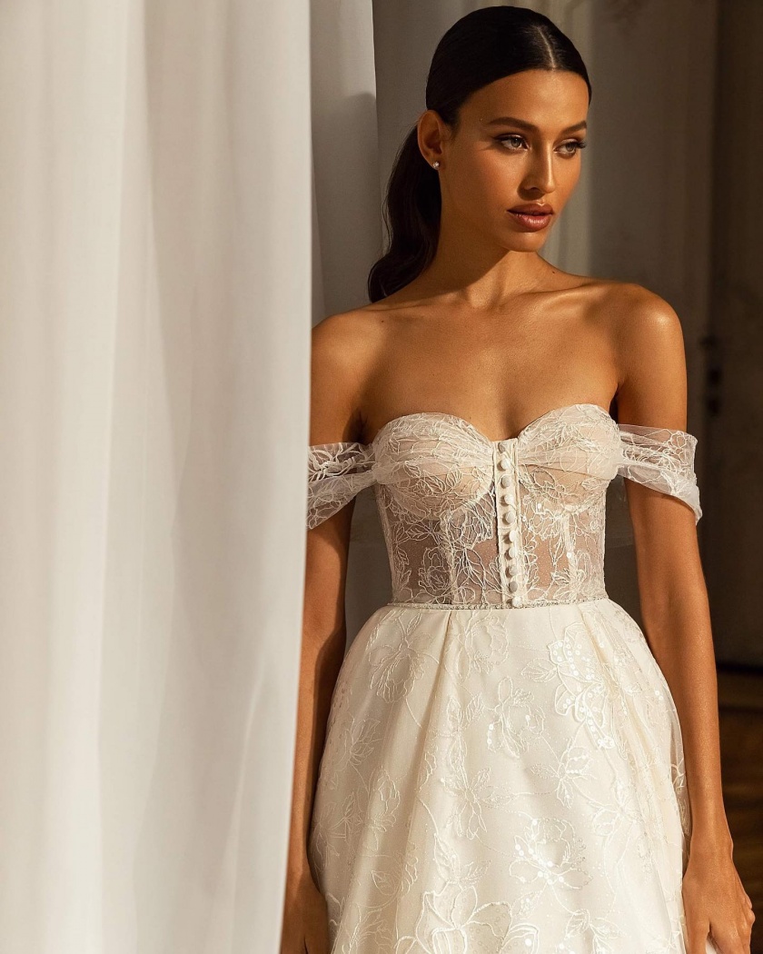 IEVA salonas Olivia  by Luce Sposa